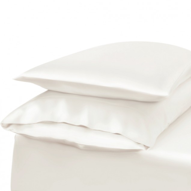 Ivory Envelope 22 Momme Mulberry Silk Pillowcase Canada Ivory Envelope 22 Momme Mulberry Silk Pillowcase Canada