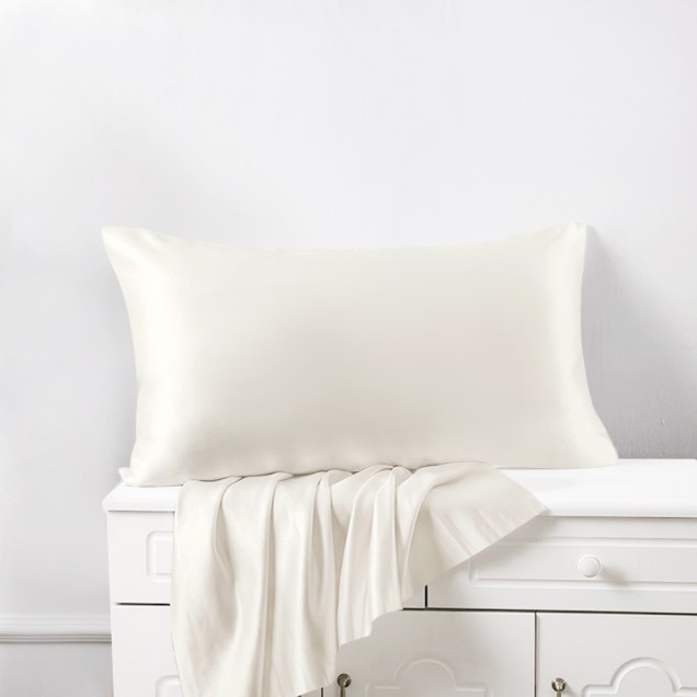 Ivory Envelope 22 Momme Mulberry Silk Pillowcase Canada Ivory Envelope 22 Momme Mulberry Silk Pillowcase Canada